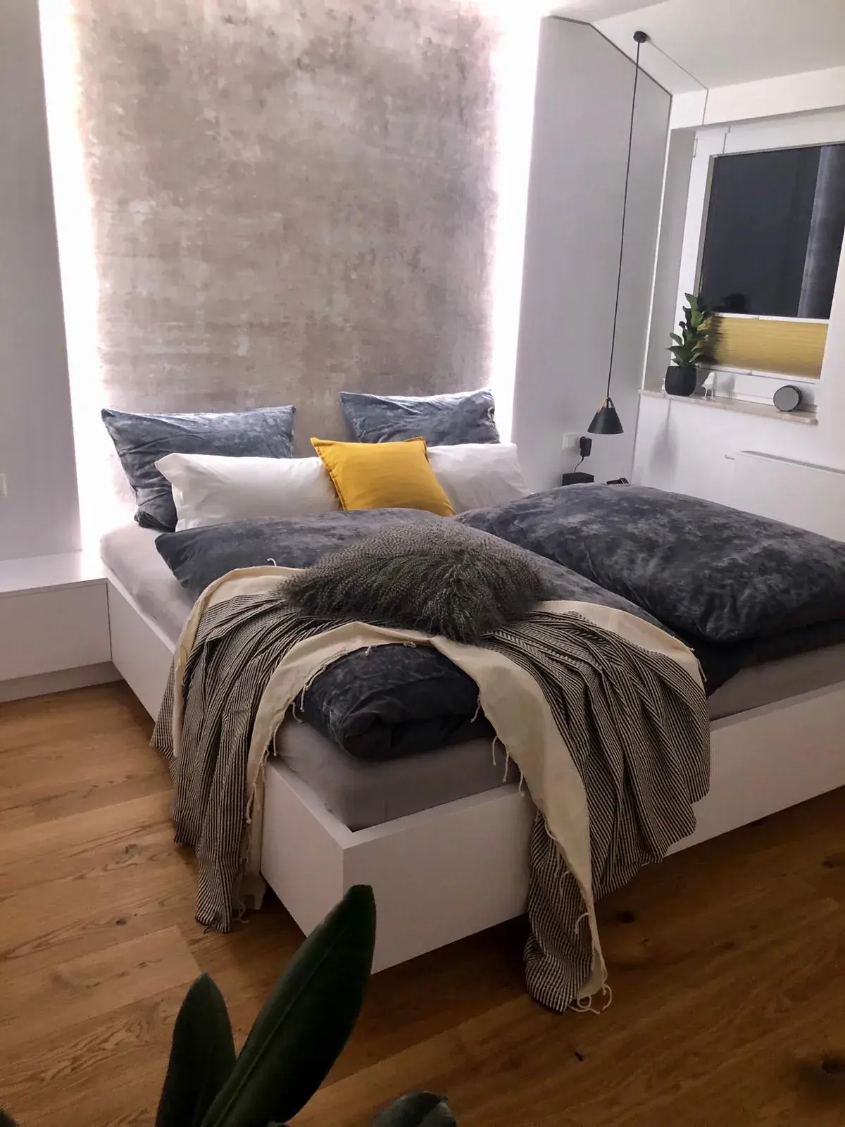 Schlafzimmer matt weiss